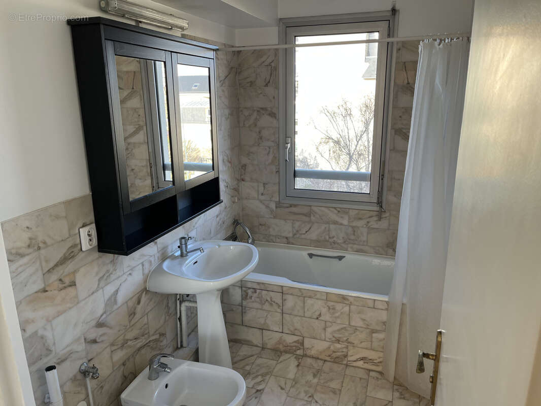 Appartement 88 m² à Saint-Maur-Des-Fosses  - photo 8