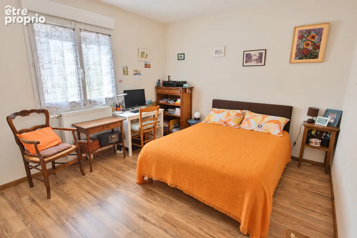 Maison 6 pièce(s) 135 m2 - YZEURE - photo 8