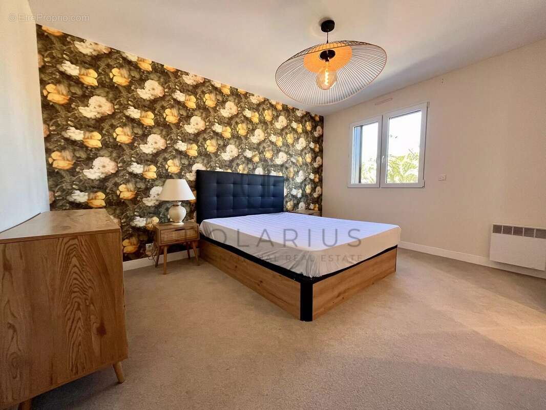 Appartement à SAINT-LAURENT-DU-VAR