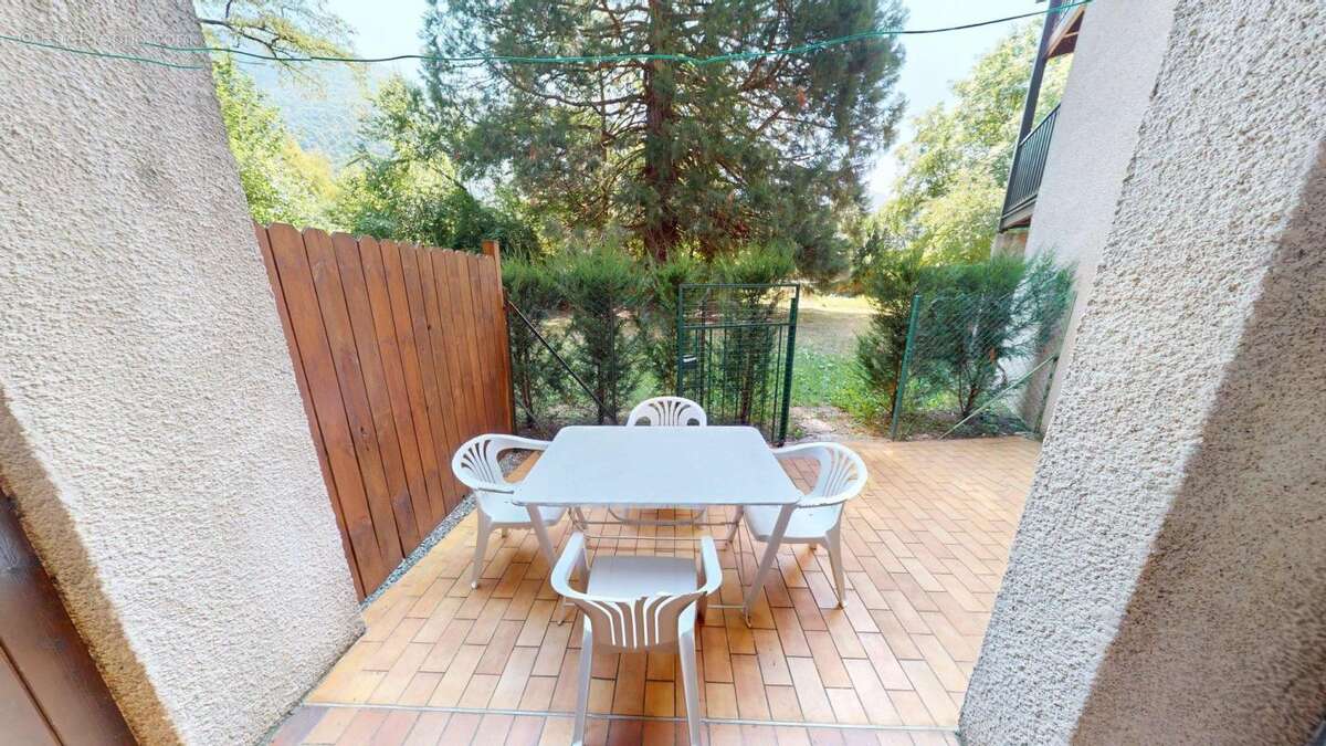 Appartement de type 2 bis avec grande terrasse Sud et parking à Bagnères de Luchon - photo 14