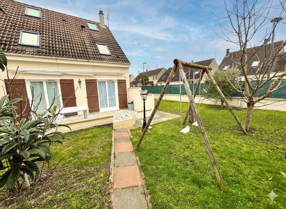 Maison à TREMBLAY-EN-FRANCE