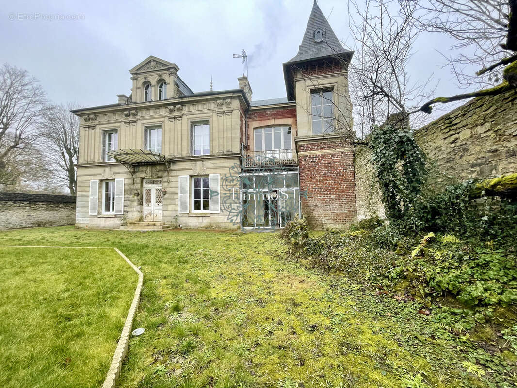 Maison à MOUY