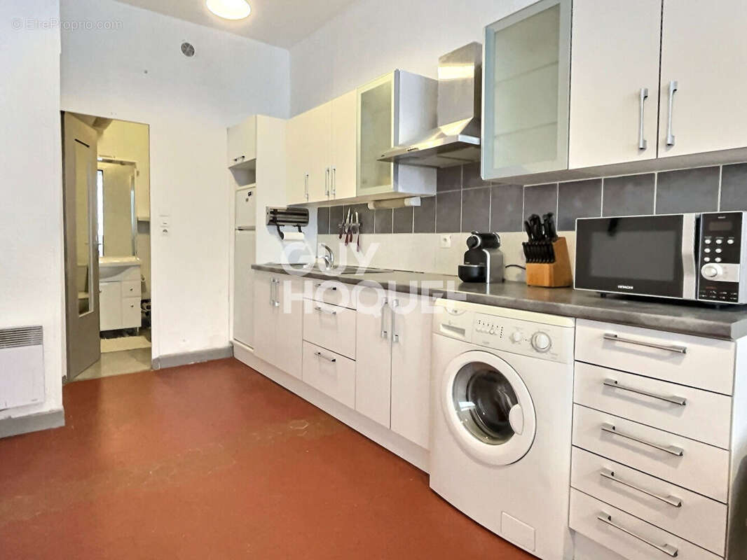 Appartement à MARSEILLE-2E