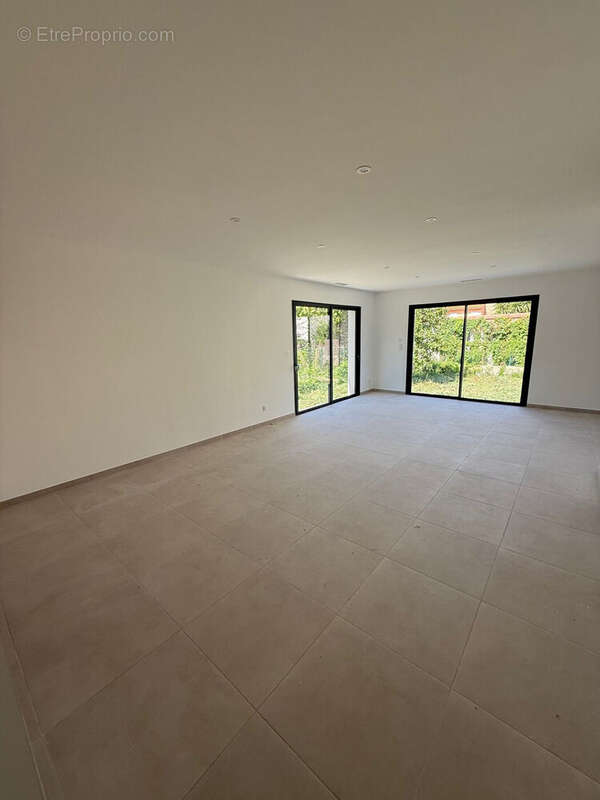 Photo 3 - Maison à PIA