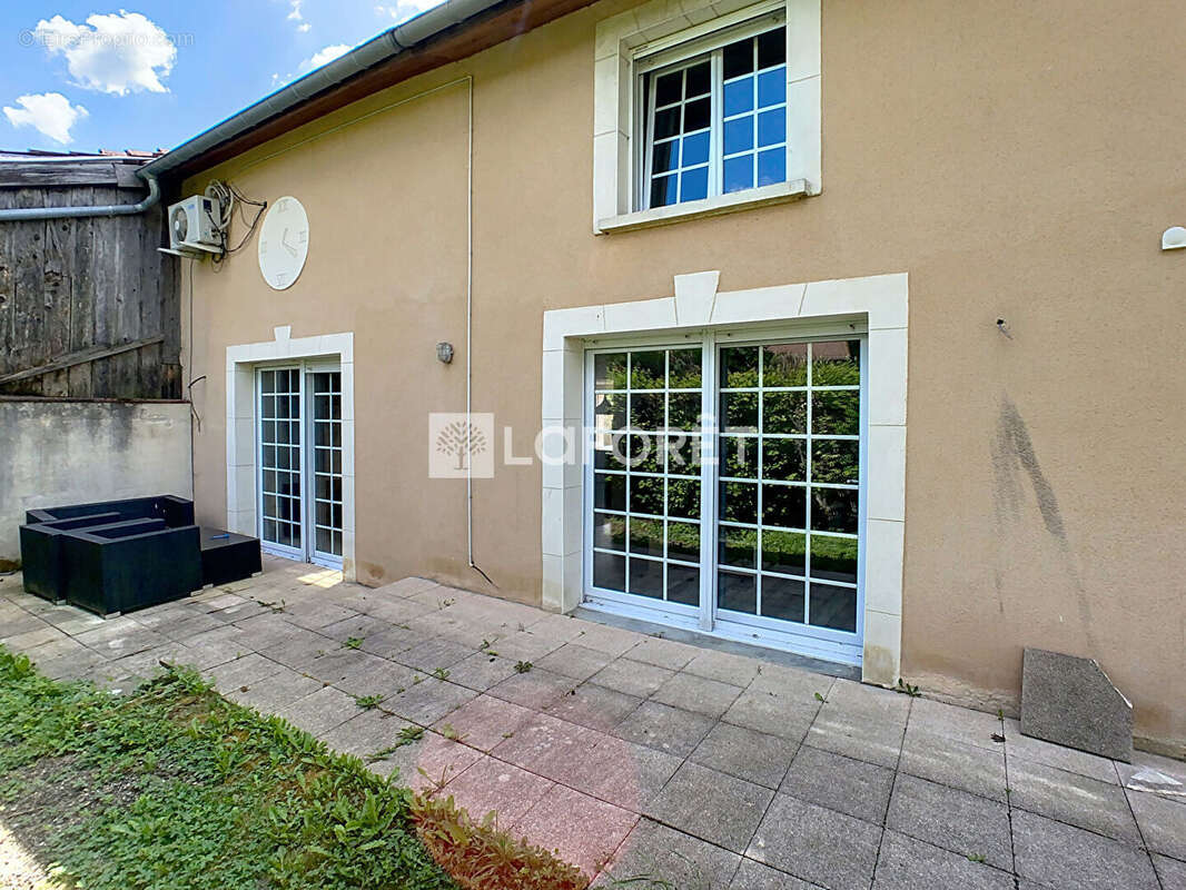 Maison à LES ISLETTES