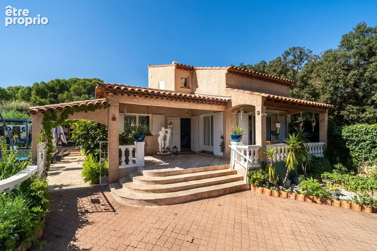 Villa avec piscine au calme - photo 3