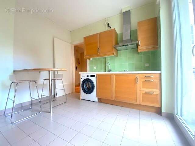 cuisine vue 1  - Appartement à STRASBOURG