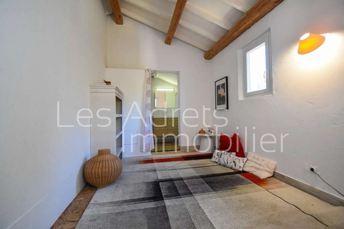 Maison à LES ADRETS-DE-L'ESTEREL