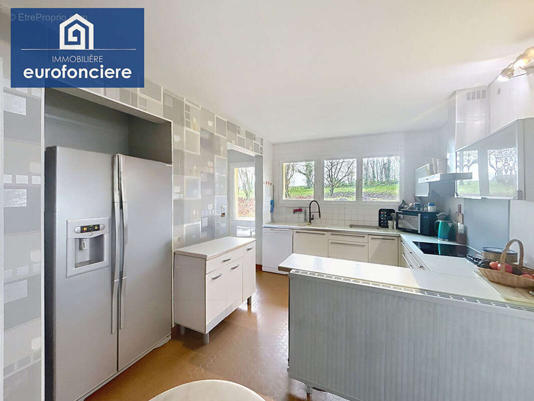 Maison à SAINT-HILAIRE-SOUS-ROMILLY