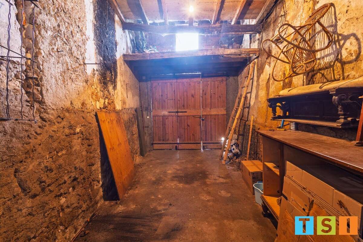 Maison de village avec garage - photo 20