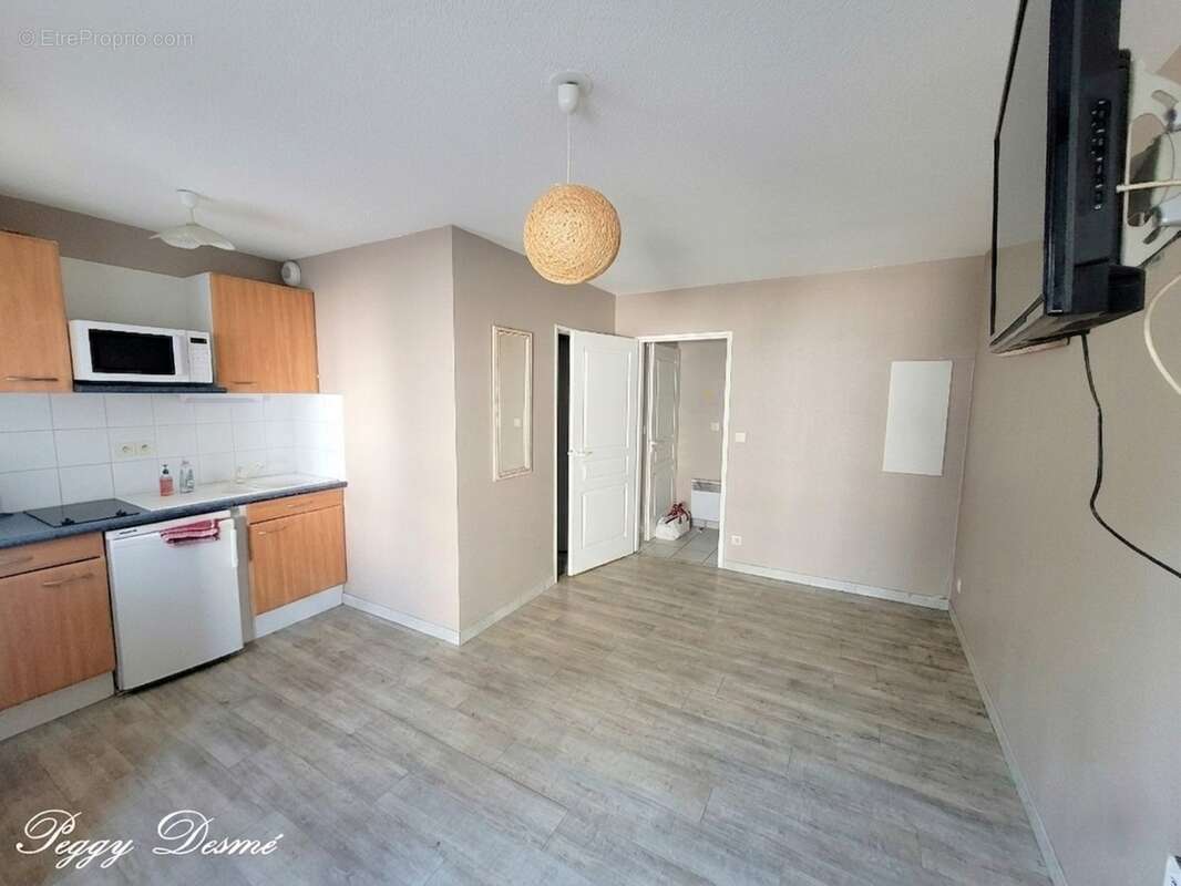 Appartement à vendre T1 BIS LA ROCHELLE (17) - Balcon - Local à vélos - photo 4