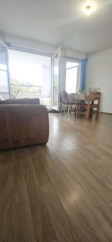 Appartement à BOISSY-SAINT-LEGER