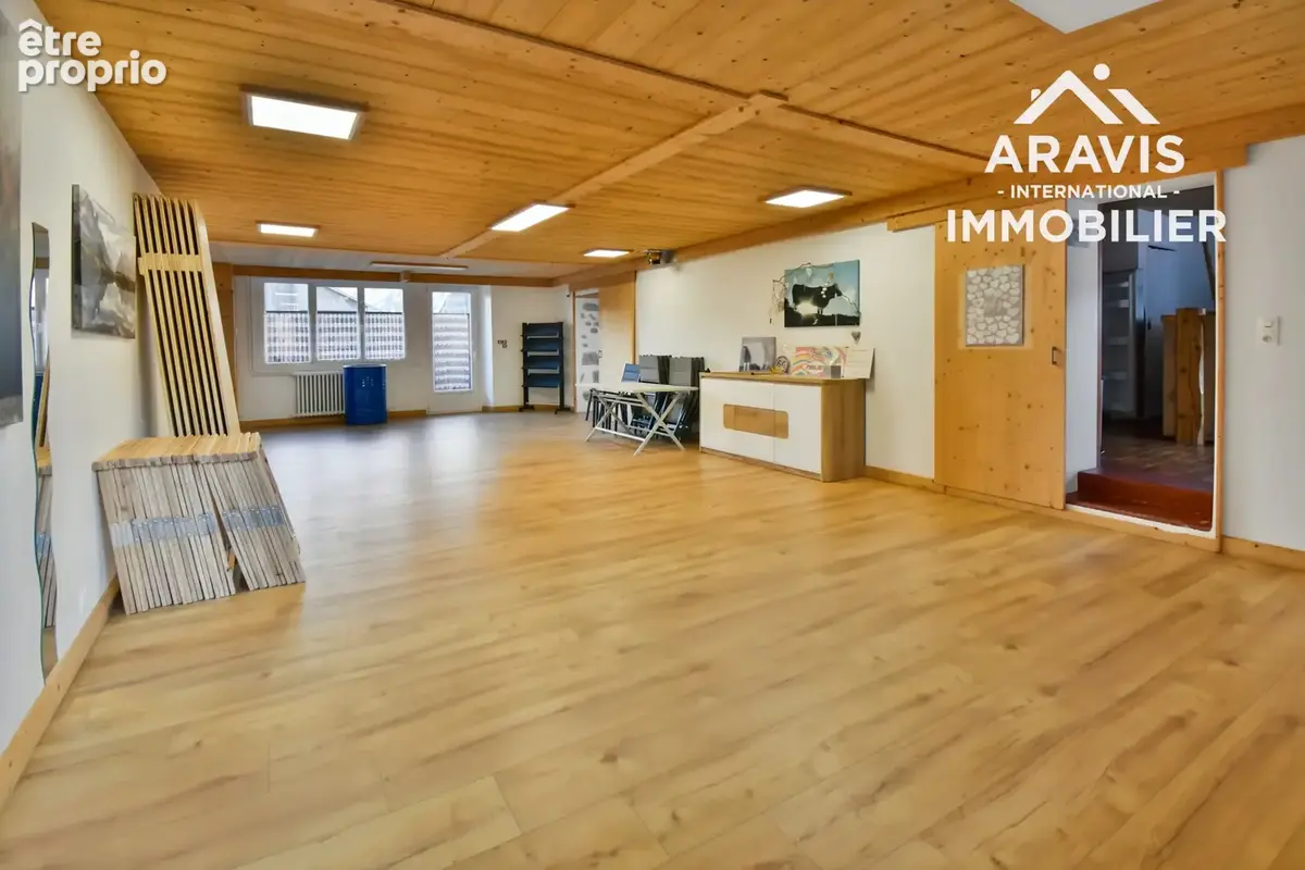 Grand appartement à réaménager - photo 3