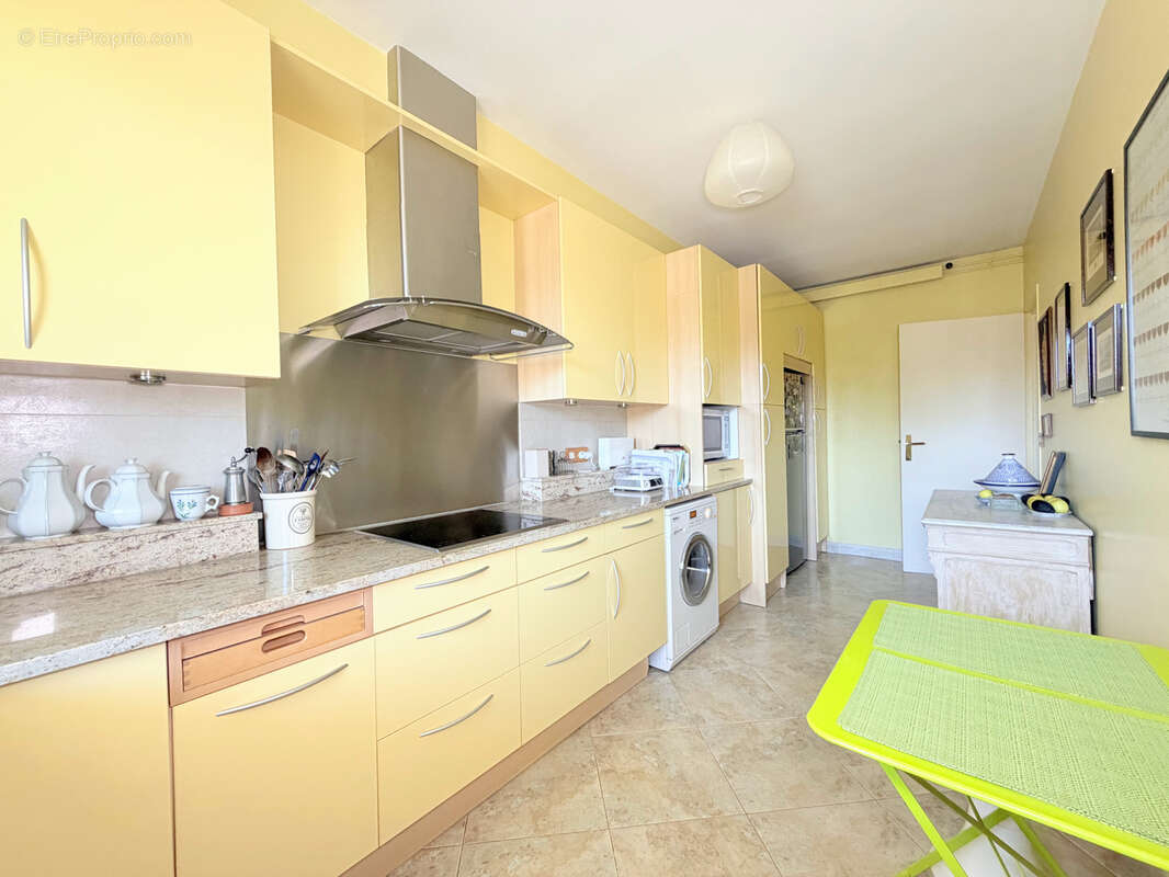 Appartement à RUEIL-MALMAISON