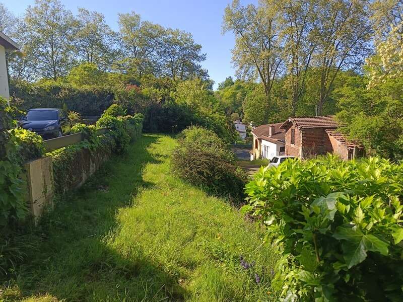 Terrain à AIRE-SUR-L'ADOUR