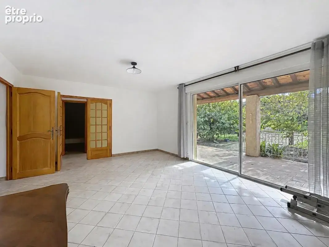 VIlleneuve les Avignon VIlla 110m² 4 pièces double garage - photo 4