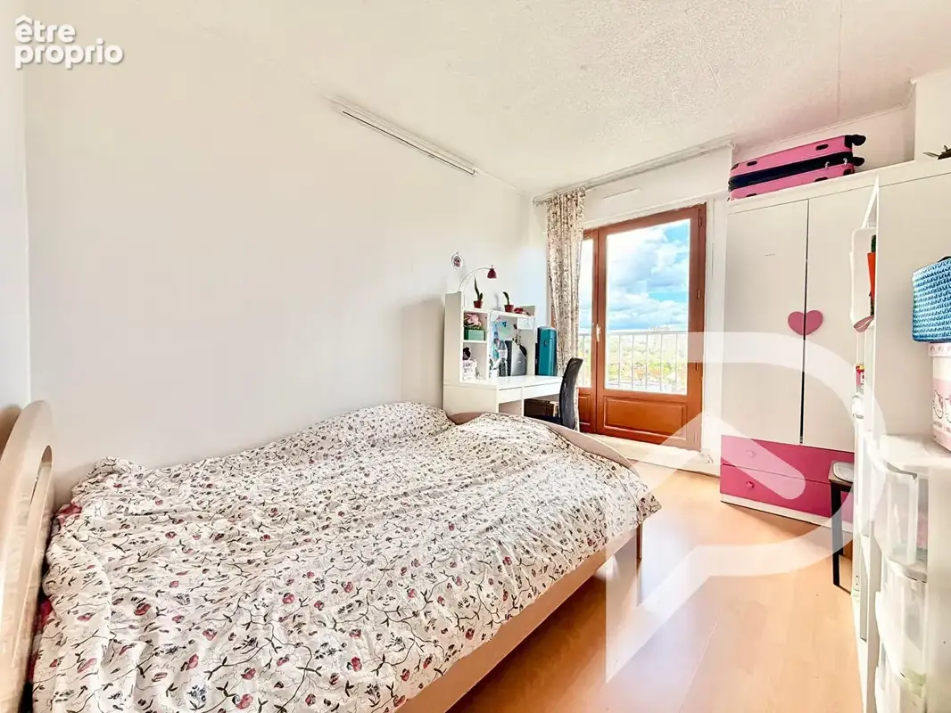 Appartement Vitry Sur Seine 4 pièce(s) 74.02 m2 - photo 8