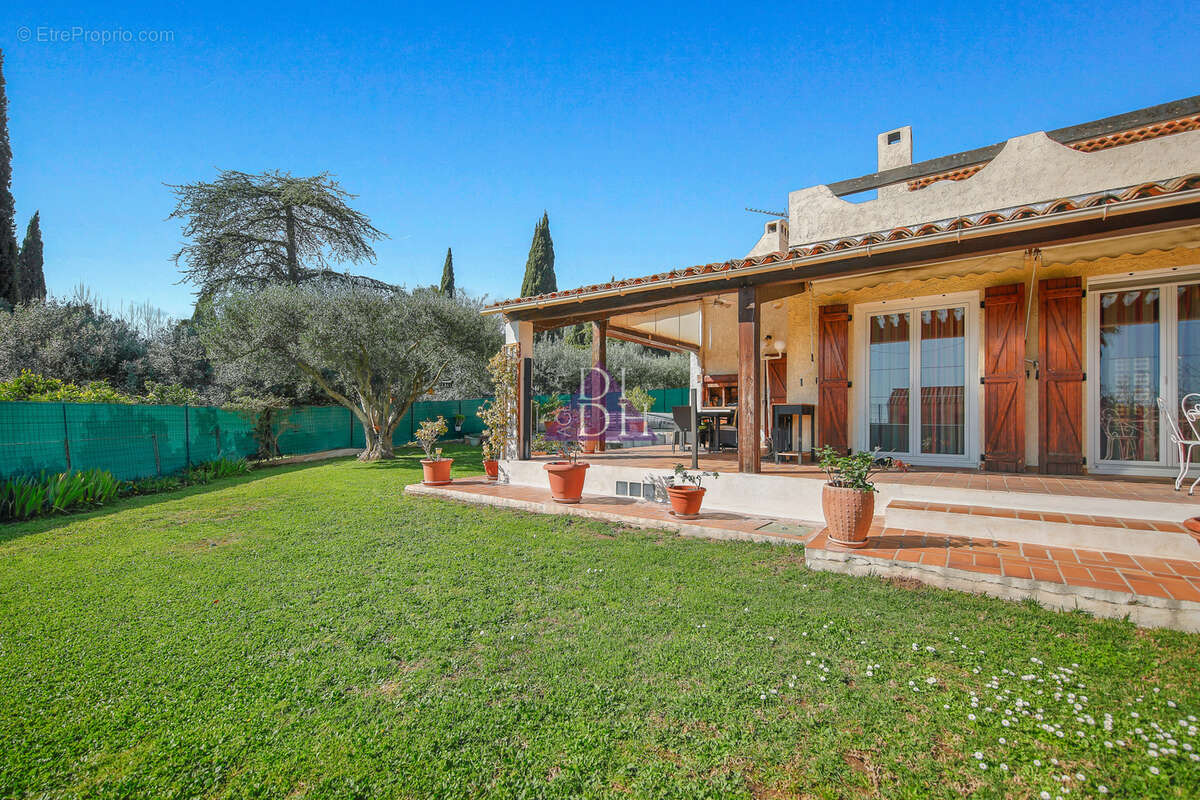 Maison à LA VALETTE-DU-VAR