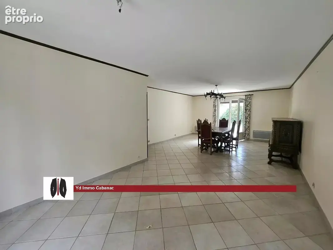 Belle propriété de plain-pied avec dependancessur près de 8 000 m² de terrain - photo 3