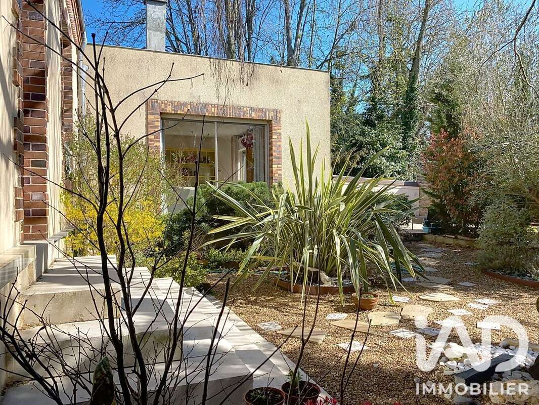 Maison 128 m² à Dourdan  - photo 8