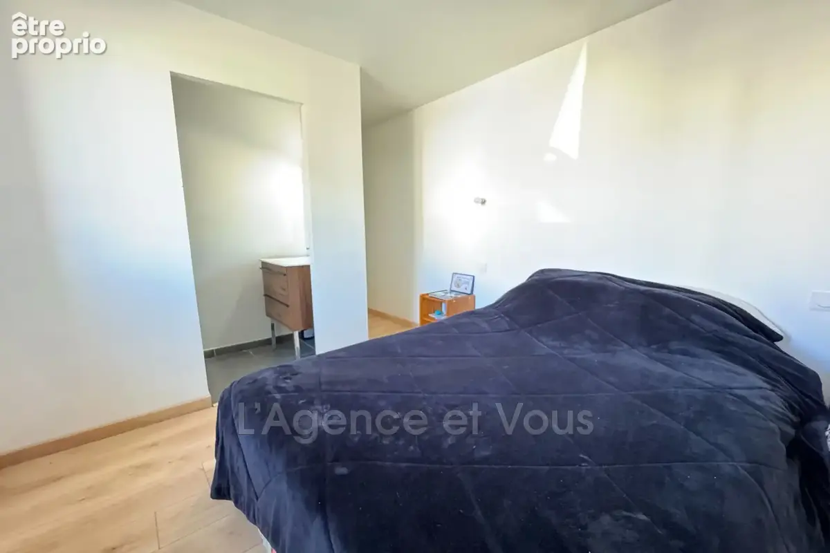 Maison 4 pièces 105 m² à vendre à Roz-Sur-Couesnon (35610) - photo 4