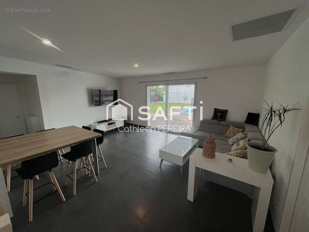 Photo 3 - Maison à SAINT-SULPICE