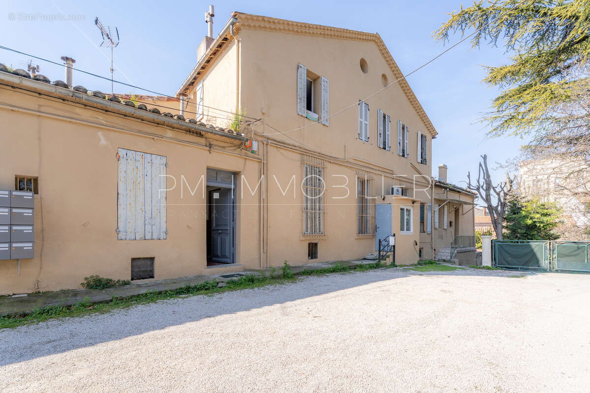 Appartement à MARSEILLE-15E