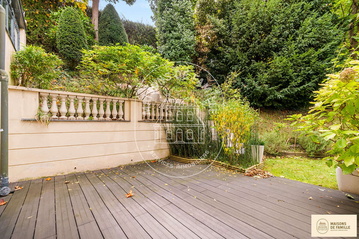Appartement à BOUGIVAL