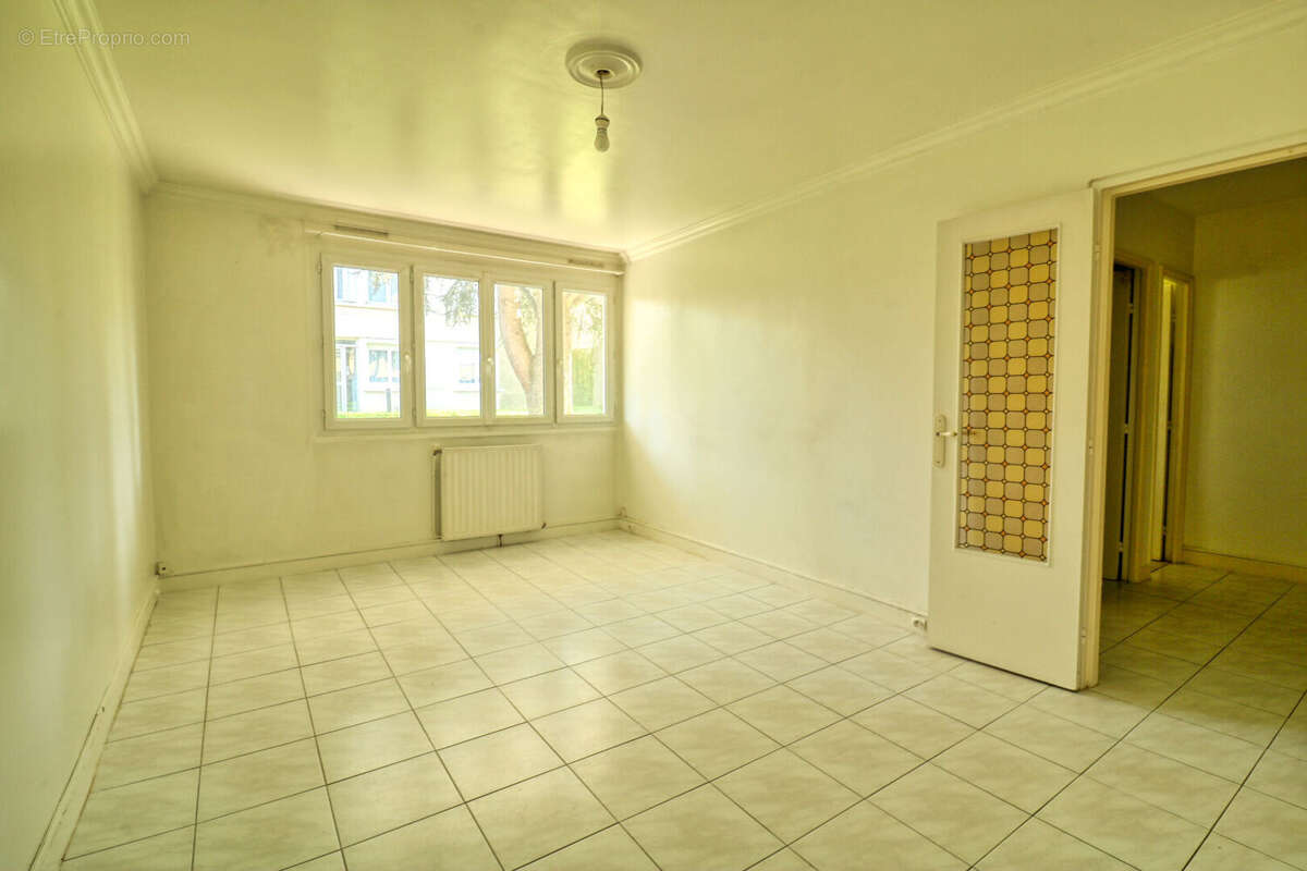 Charmant 2 pièces au calme 45 m² avec parking et cave à 600 m du RER B - photo 3