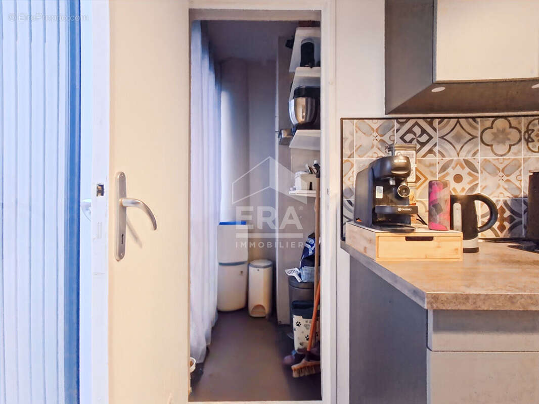 Appartement à MARSEILLE-4E