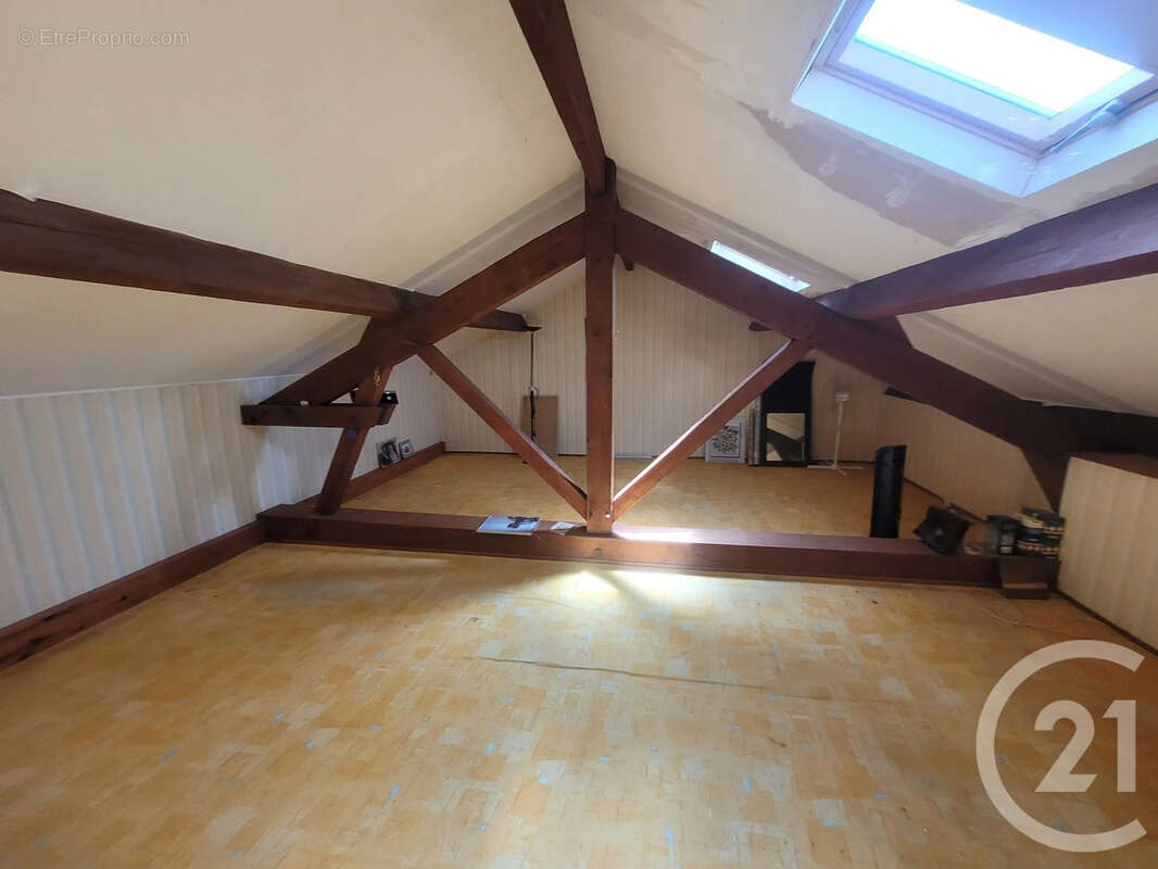 Maison 172 m² à Bruailles  - photo 12