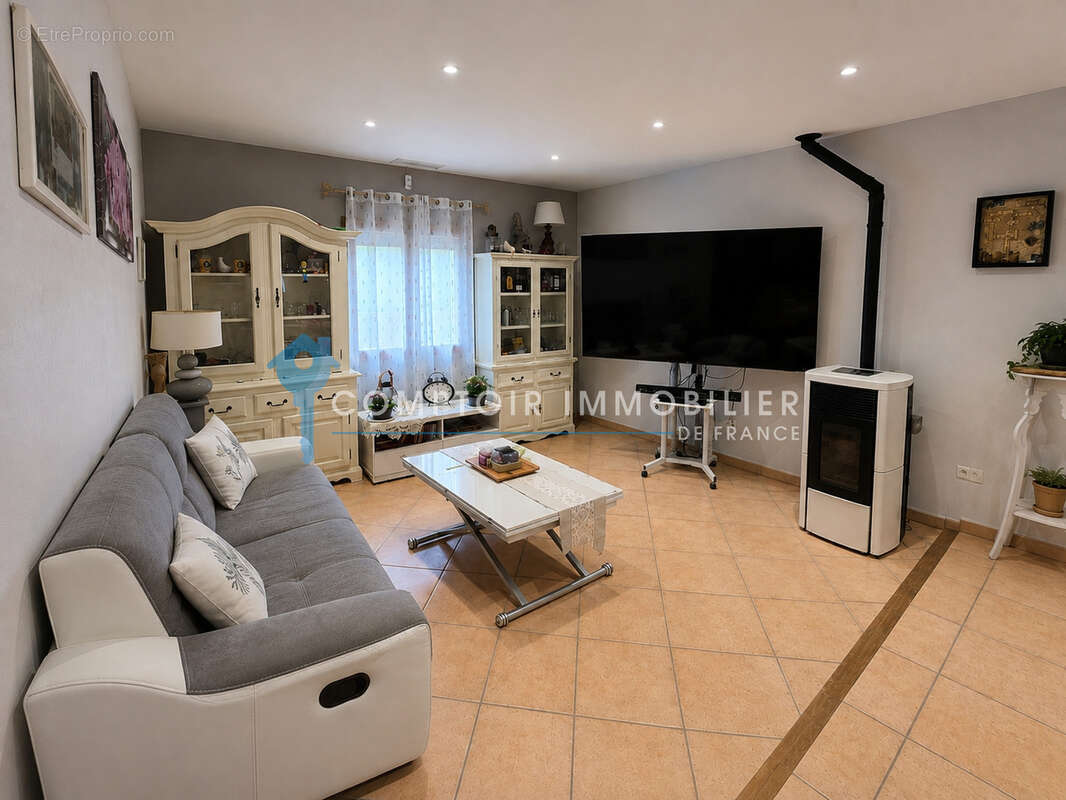 Dépt Hérault (34) - Aniane - À vendre - Maison T4 de 100m2, parcelle de 1000m2, piscine, garage - photo 10