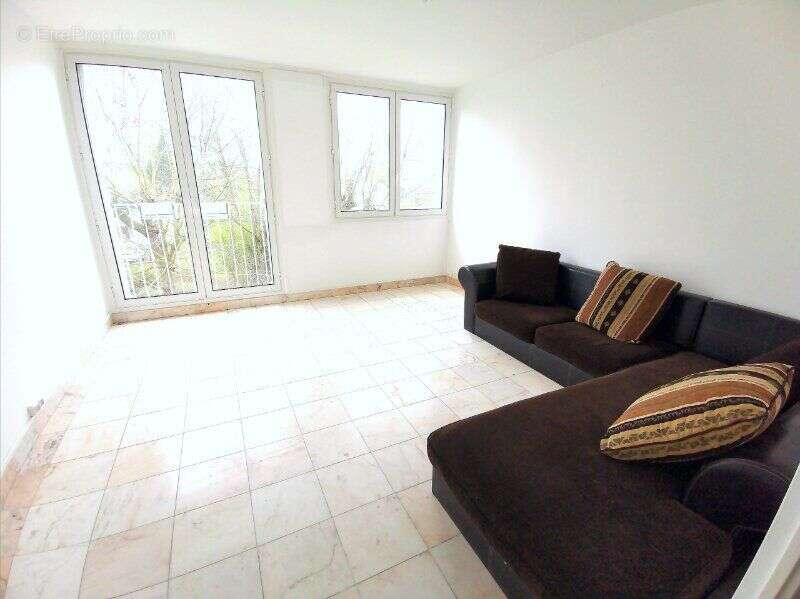 Photo 2 - Appartement à ERAGNY