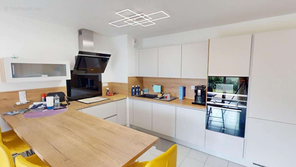 Appartement à LE MUY