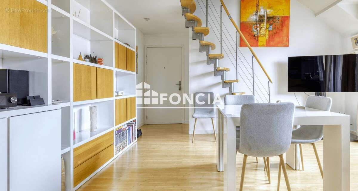 Appartement à LA QUEUE-EN-BRIE