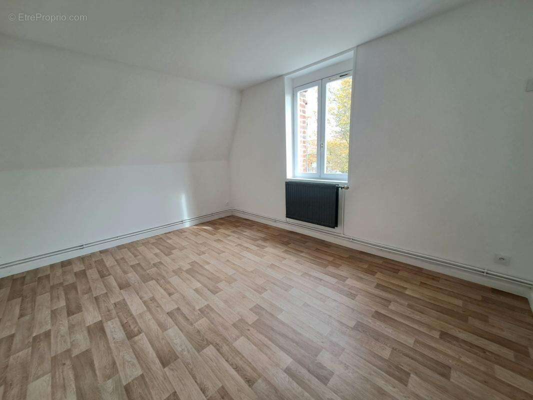 DOUAI - Type 5 - 115 m² - photo 5