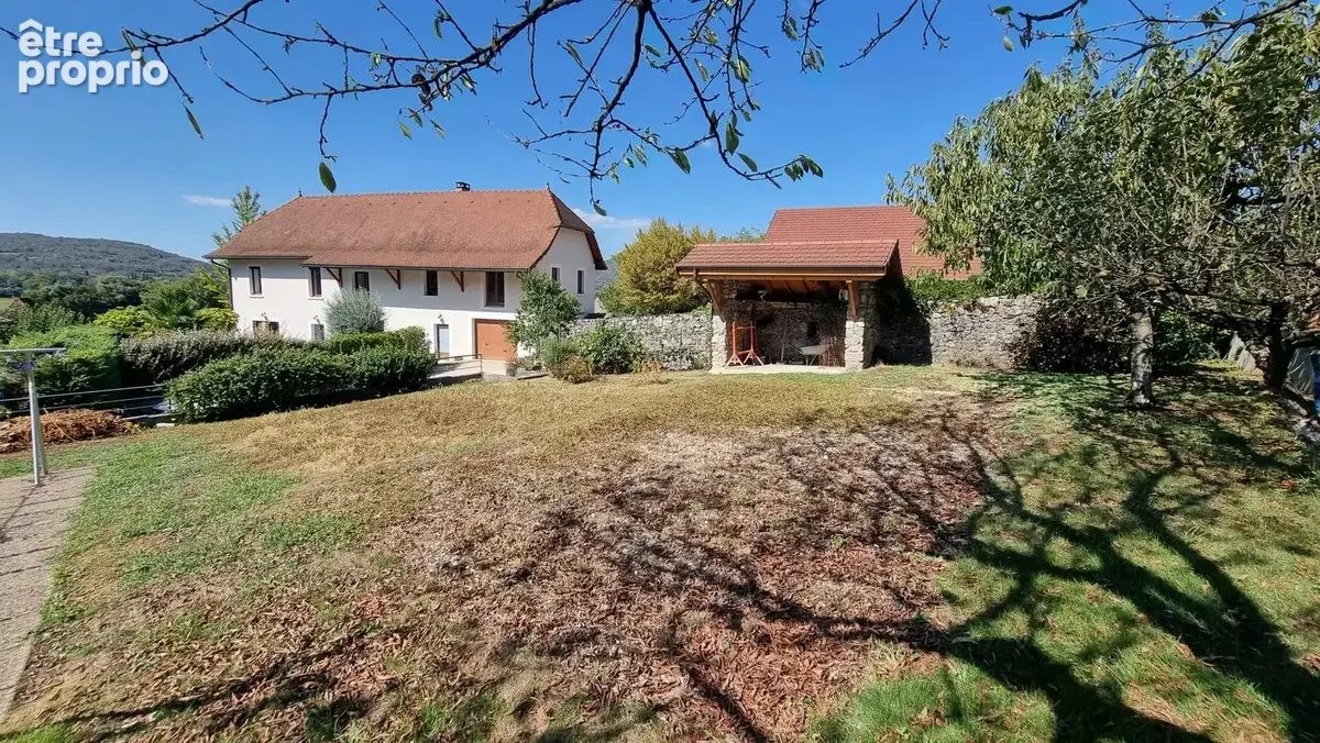 Champagneux   une maison de caractère qui ne demande qu’à écrire la suite de son histoire… - photo 23