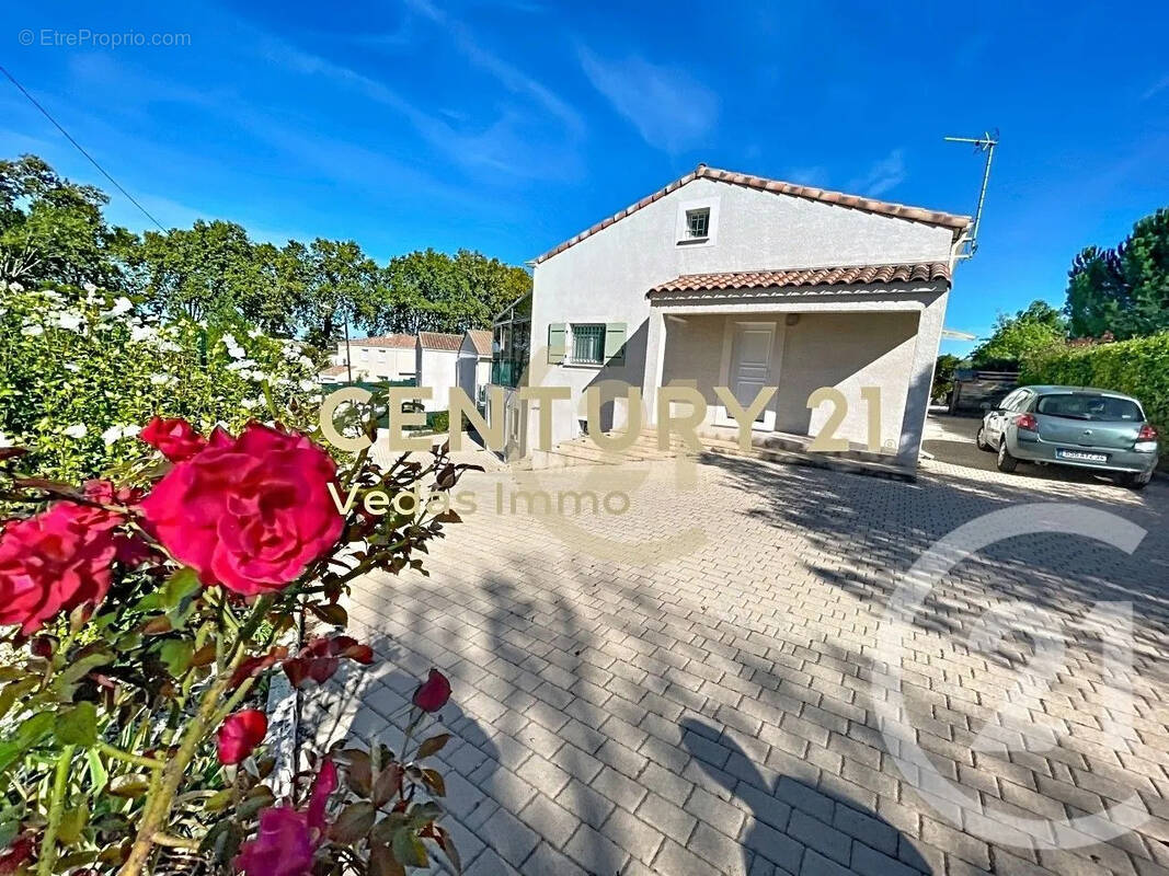 Maison à SAINT-JEAN-DE-VEDAS