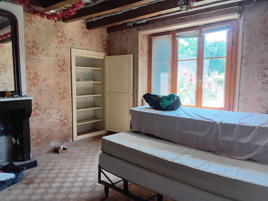 Maison à OUROUER-LES-BOURDELINS