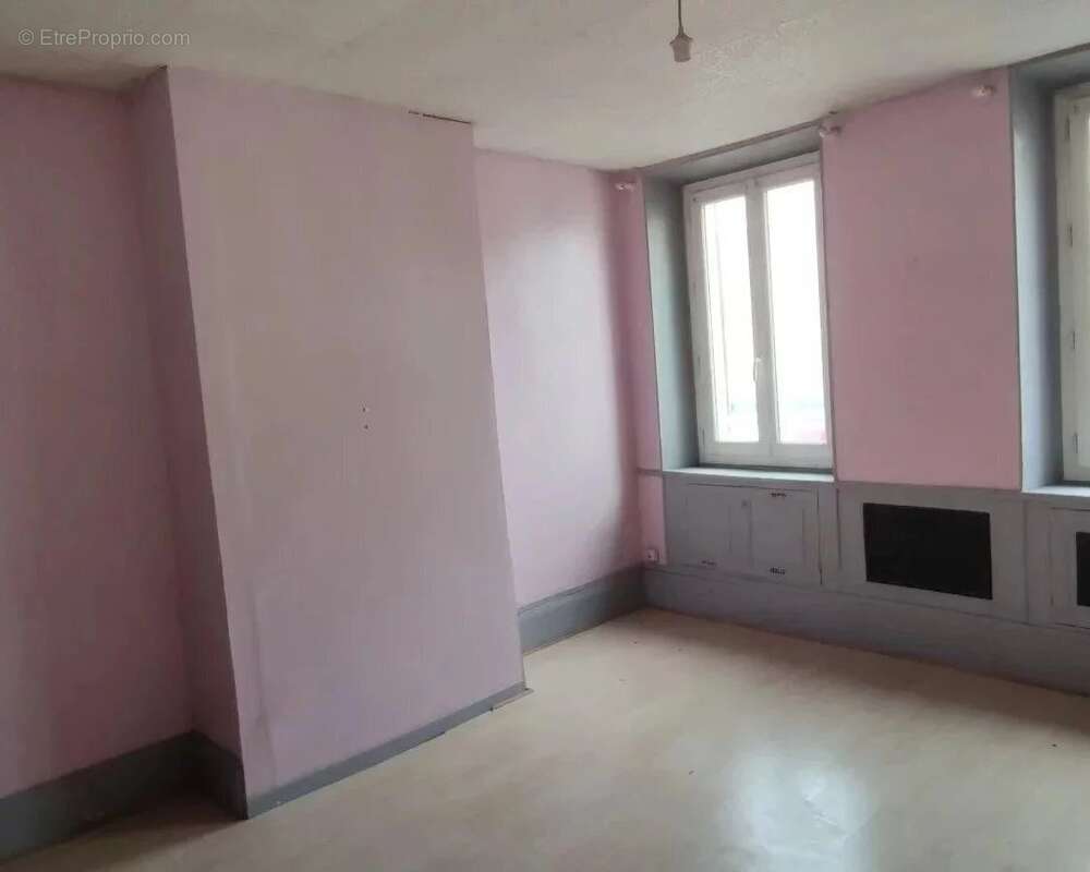 Appartement à HERICY