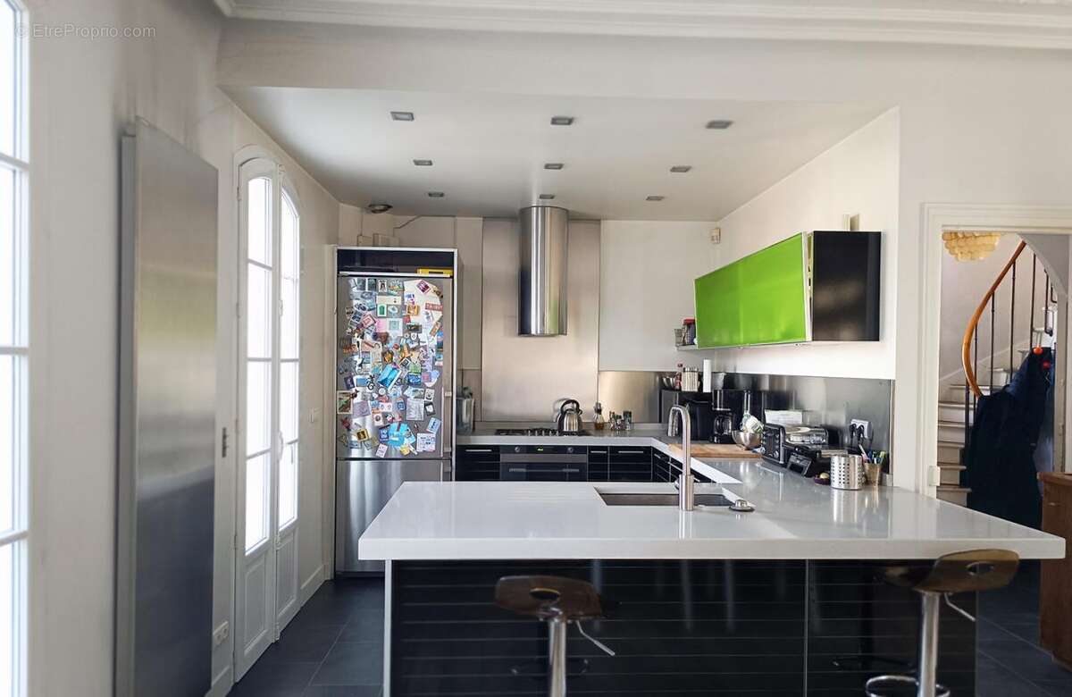 Maison à LE PERREUX-SUR-MARNE