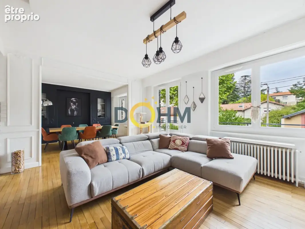 Nouveauté à Brioude ! Magnifique maison en pierre de 200 m2 entièrement rénovée, offrant un cadre de vie privi - photo 5