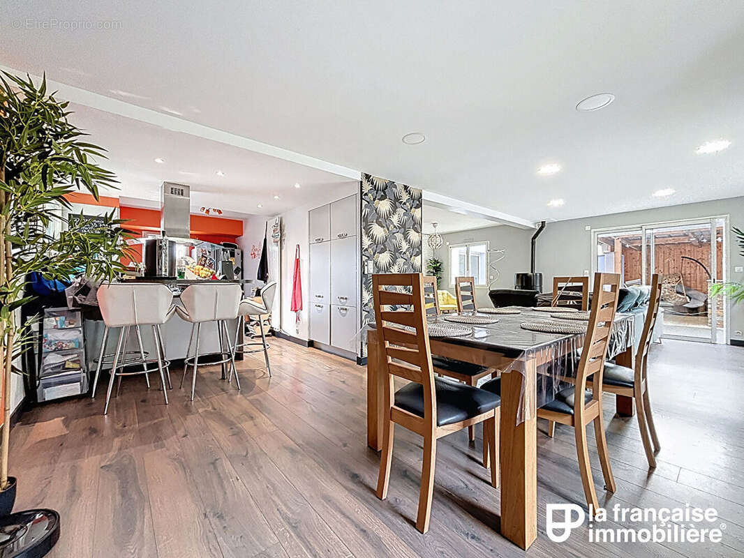 Maison à MONTAUBAN-DE-BRETAGNE