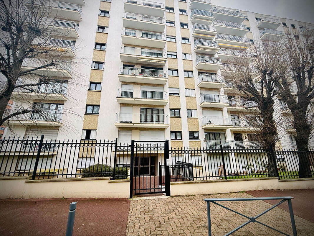 Appartement à VILLEMOMBLE
