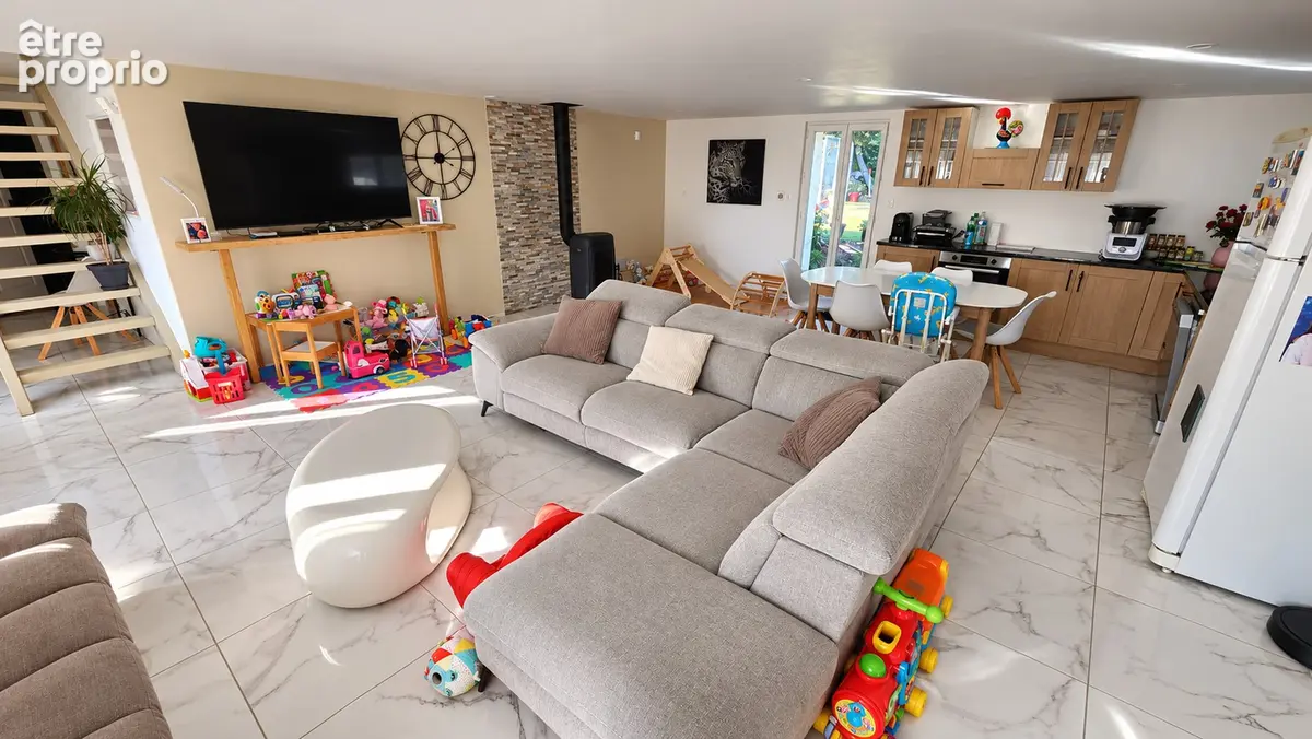 Maison de bourg renovee en rdc, combles amenageables - photo 2