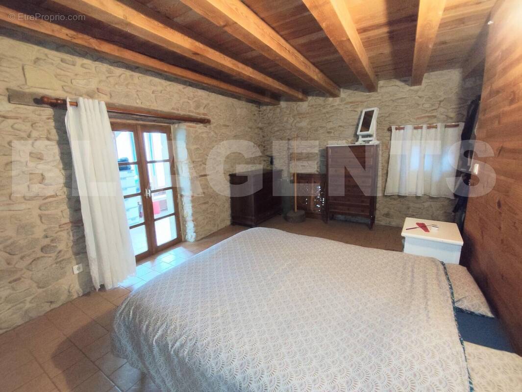 IMG_20251120_103607 - Maison à VENES