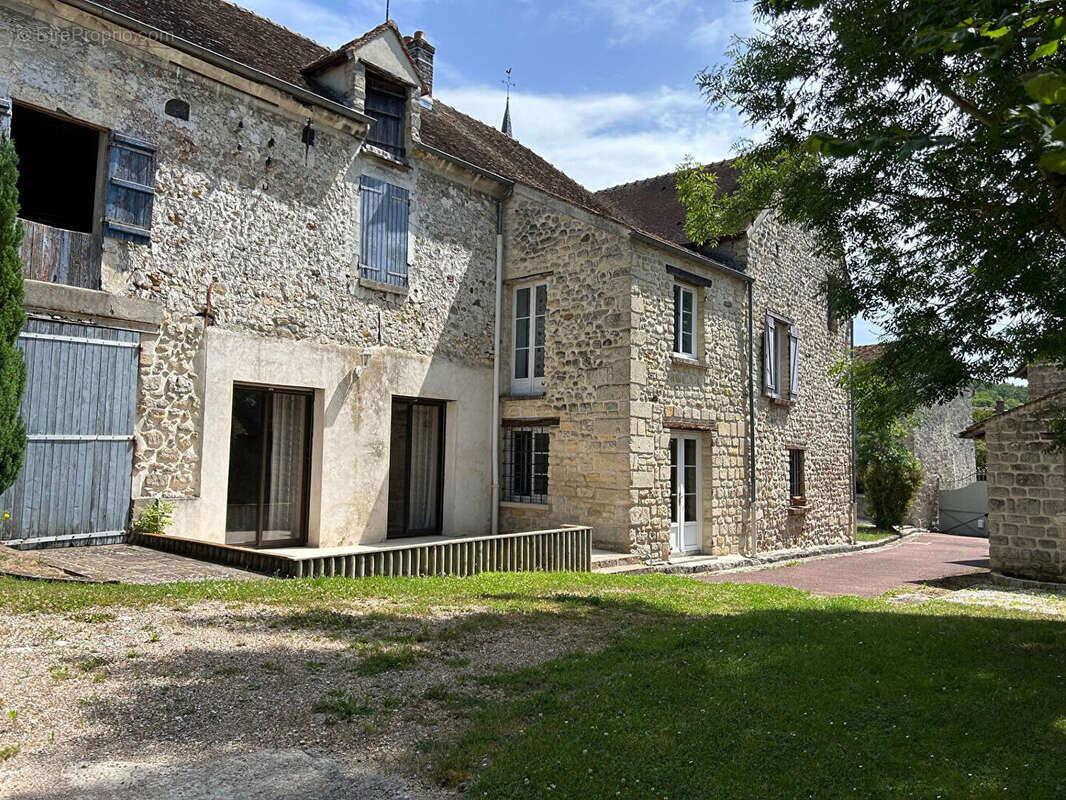 Maison à PONTOISE
