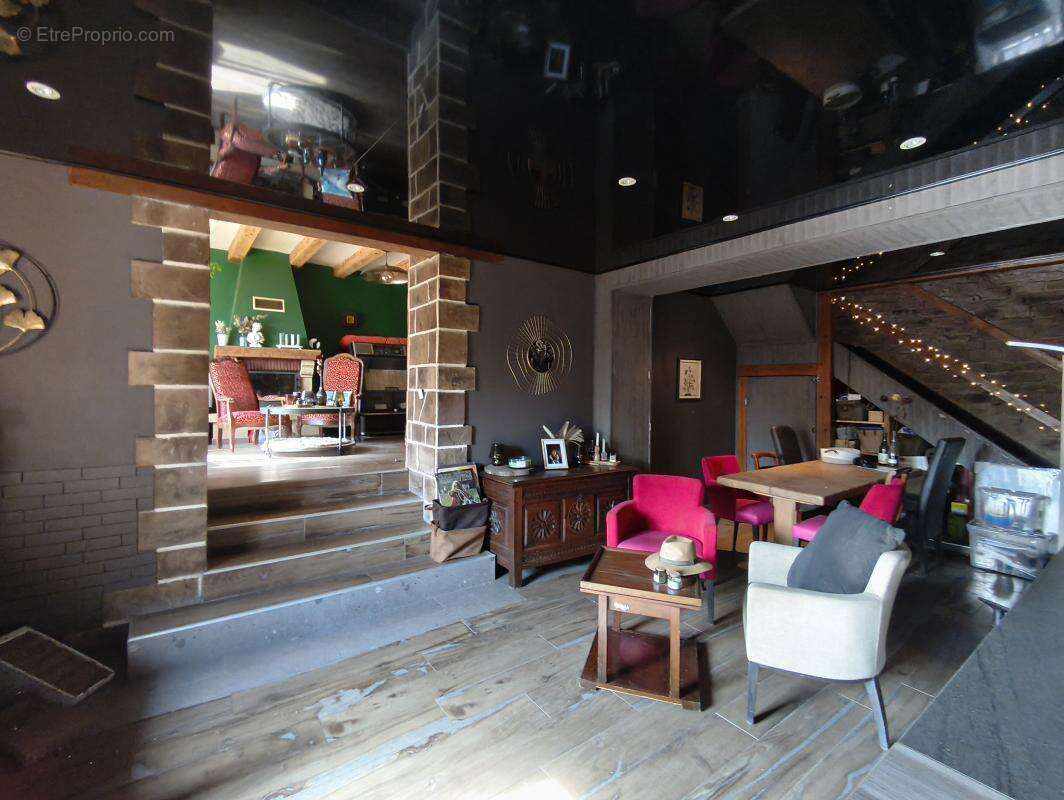 Maison à AILLEVILLERS-ET-LYAUMONT