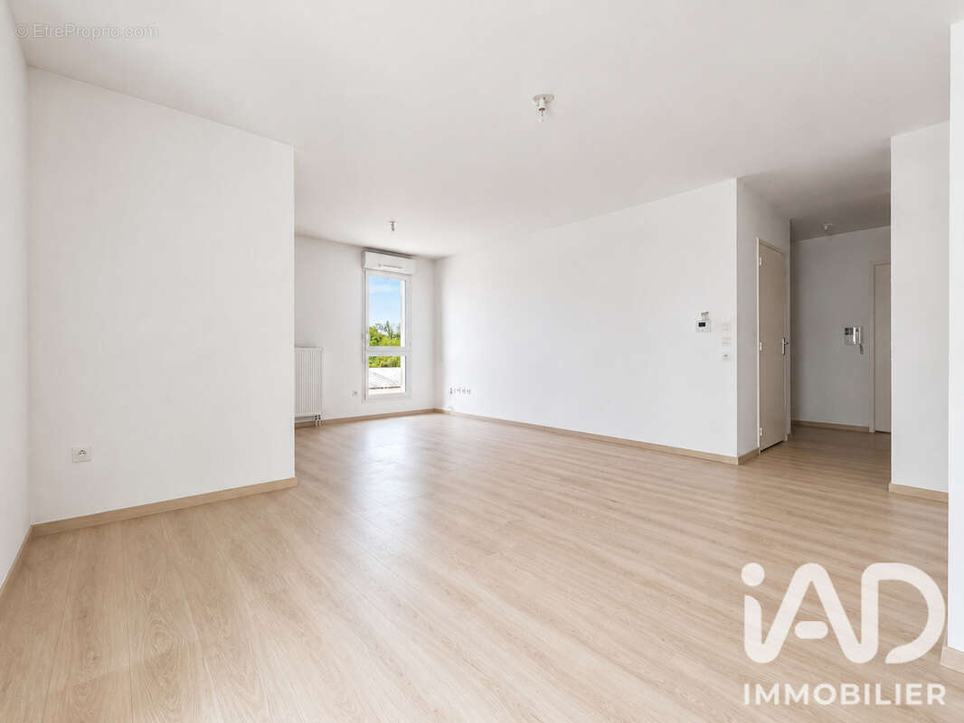 Appartement 68 m² à Saint-Sebastien-Sur-Loire  - photo 3