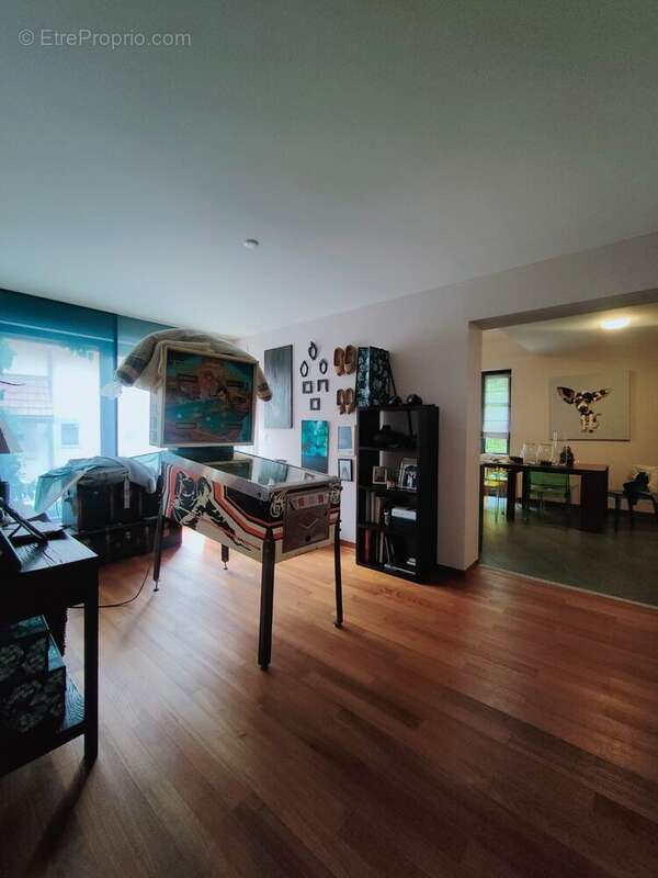 Maison à PERS-JUSSY